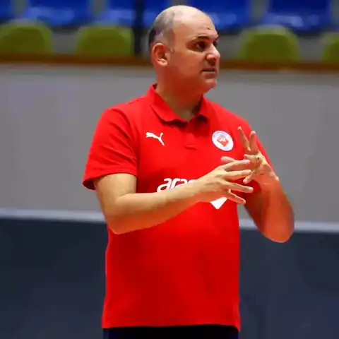 Aras Kargo, Eczacıbaşı'na Yenildi!