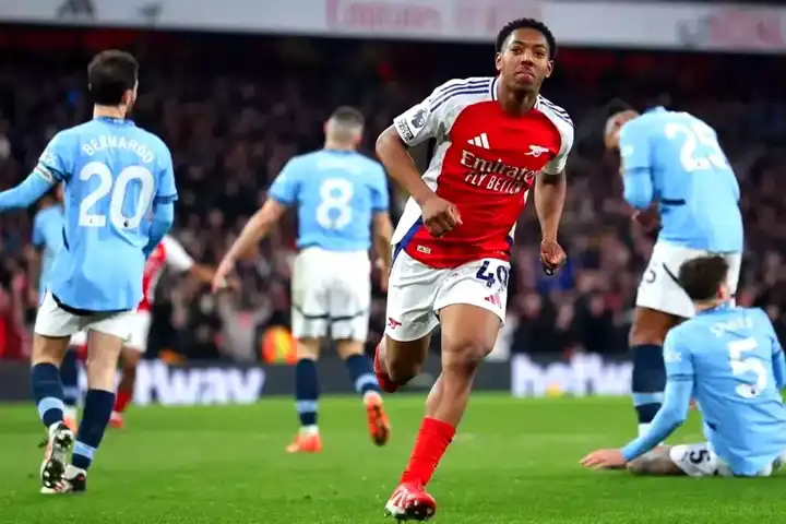 Arsenal, City'yi 5-1'le Ezip Geçti!