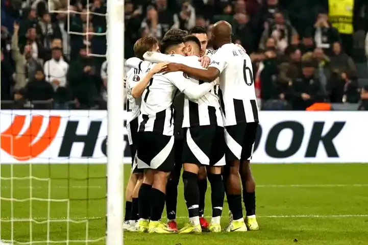 Beşiktaş, Bilbao'yu 4-1 Yendi!