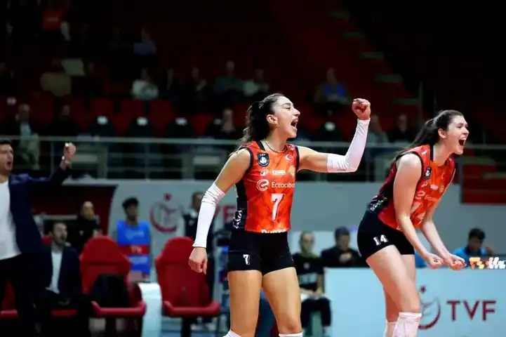 Dynavit, Şampiyonlar Ligi'nde Çeyrek Finalde!