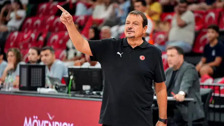 Ataman'dan FIBA'ya sert eleştiri: 