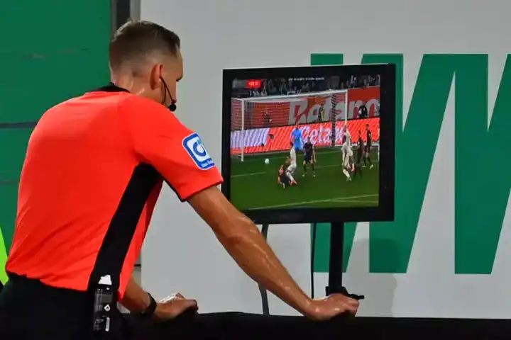 Antalyaspor Başkanı: Yabancı VAR Yanlıştı!