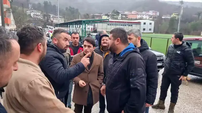 Yığılca'da Amatör Maçta Kavga: Tatil Edildi!